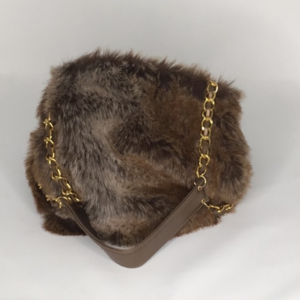 Fur shoulder purse